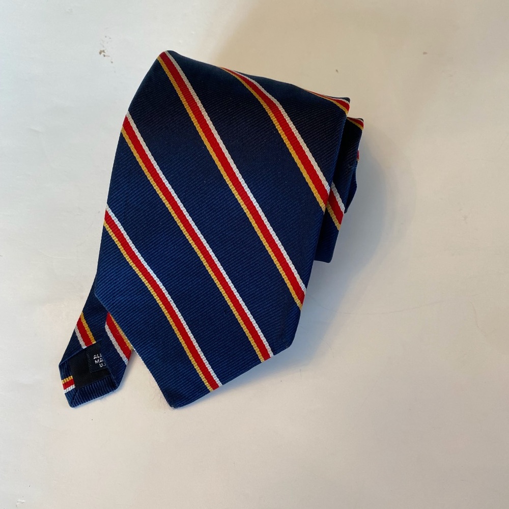 Vintage Classic 100% Silk Tie